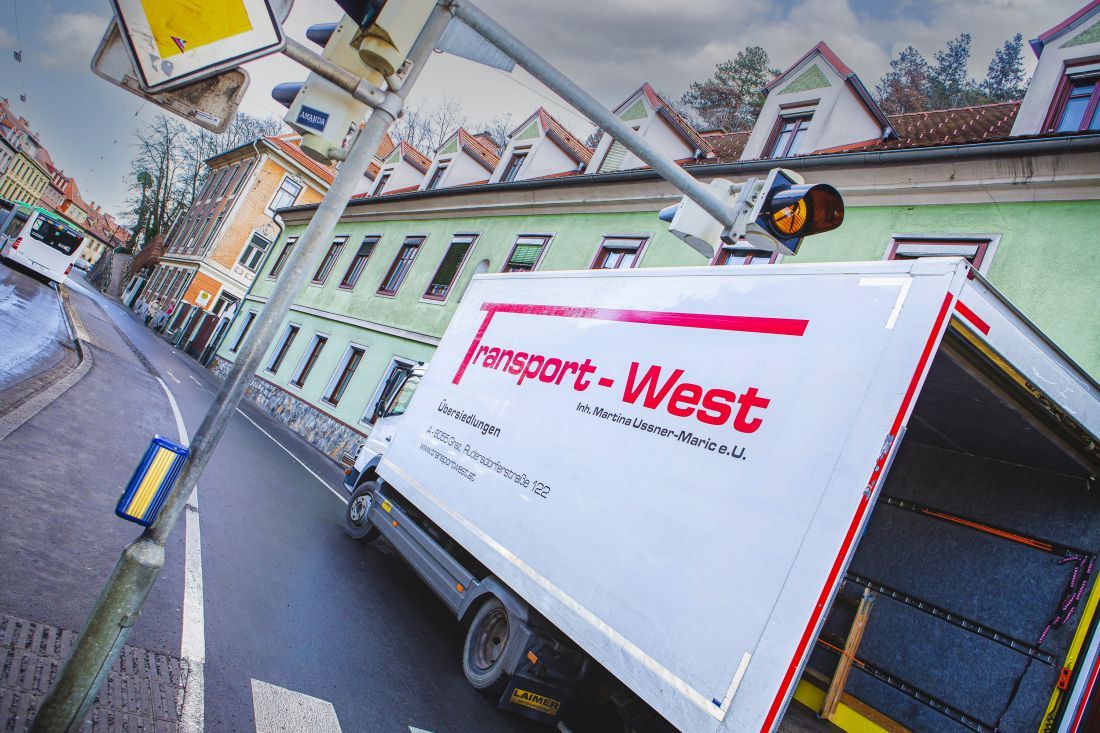 LKW von Transport - West in Graz